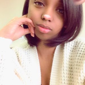 Meet your Posher, Yolanda